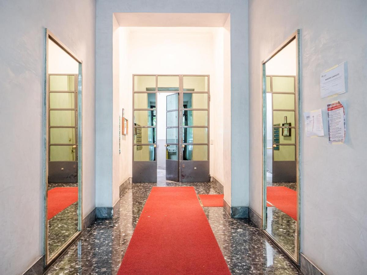 Appartamento The Rent - Bright One Bedroom With Balcony In Moscova