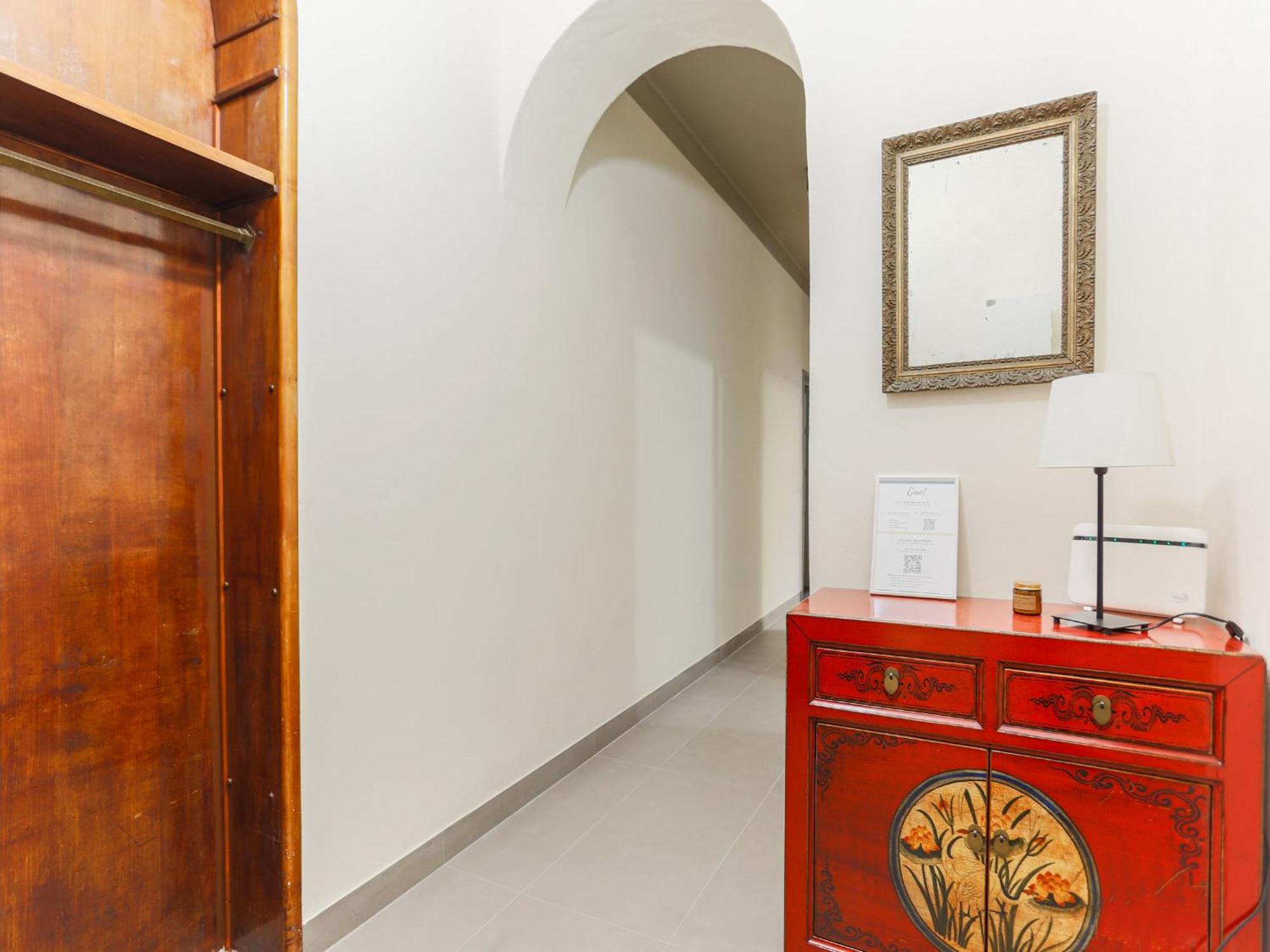 The Rent - Bright One Bedroom With Balcony In Moscova Appartamento